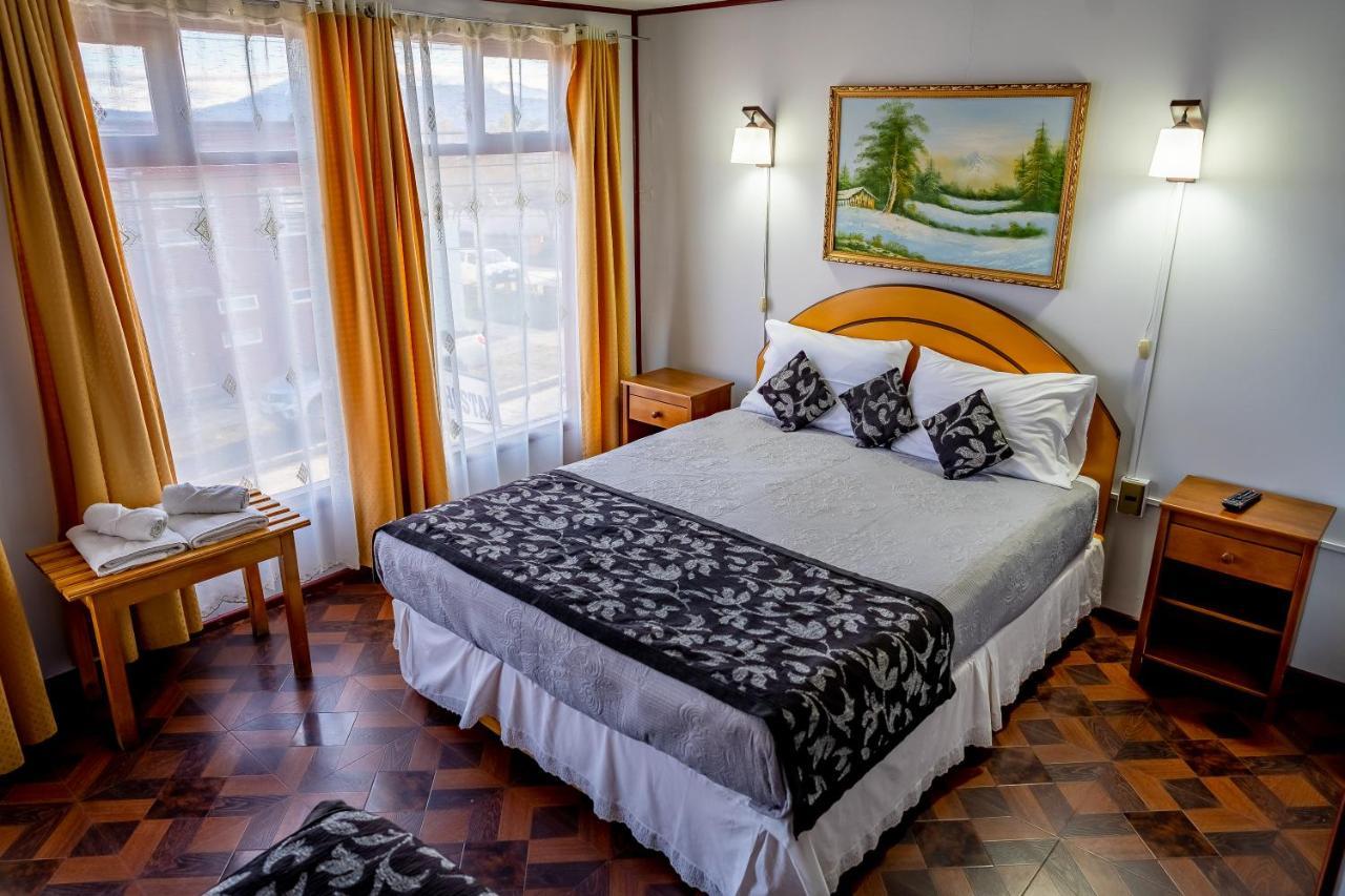 Hostal Alcazar Puerto Natales Extérieur photo
