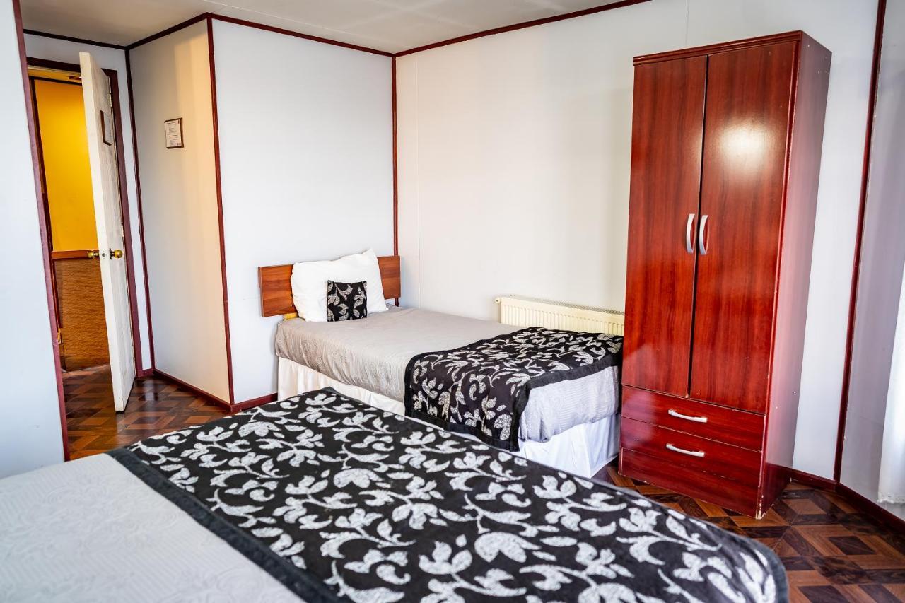 Hostal Alcazar Puerto Natales Extérieur photo