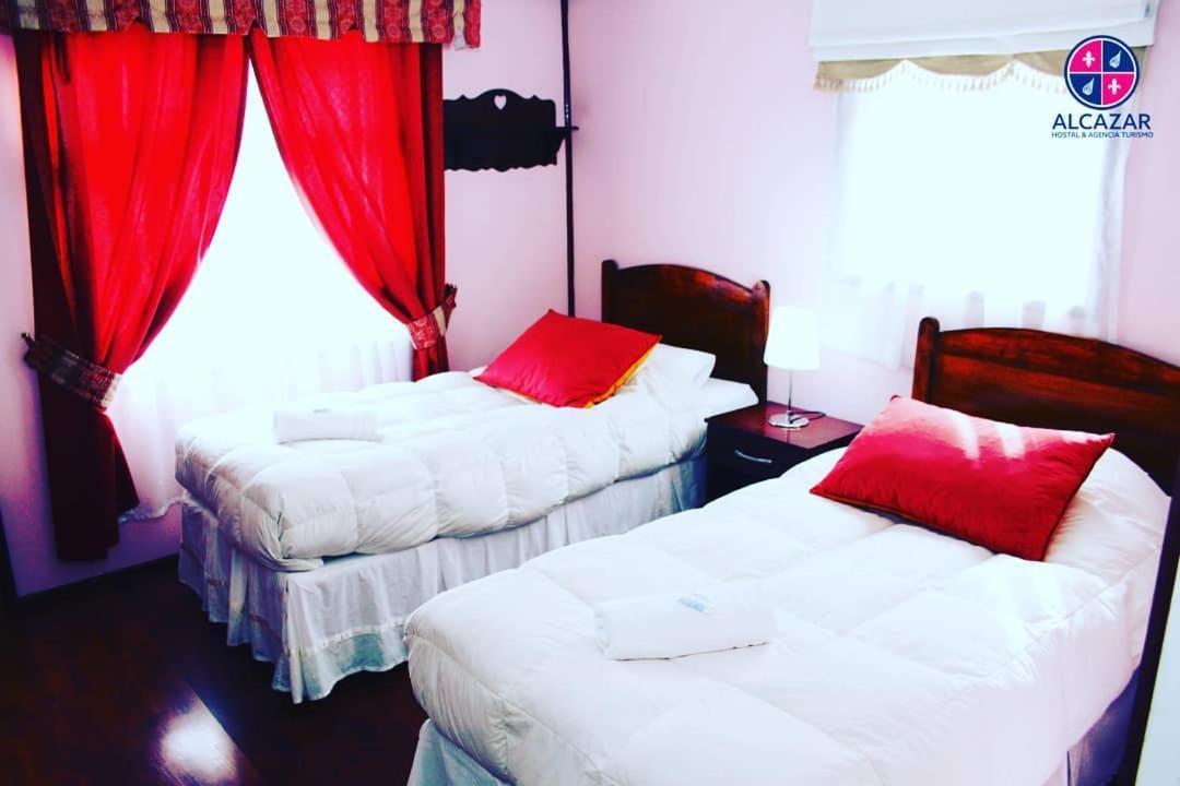 Hostal Alcazar Puerto Natales Extérieur photo