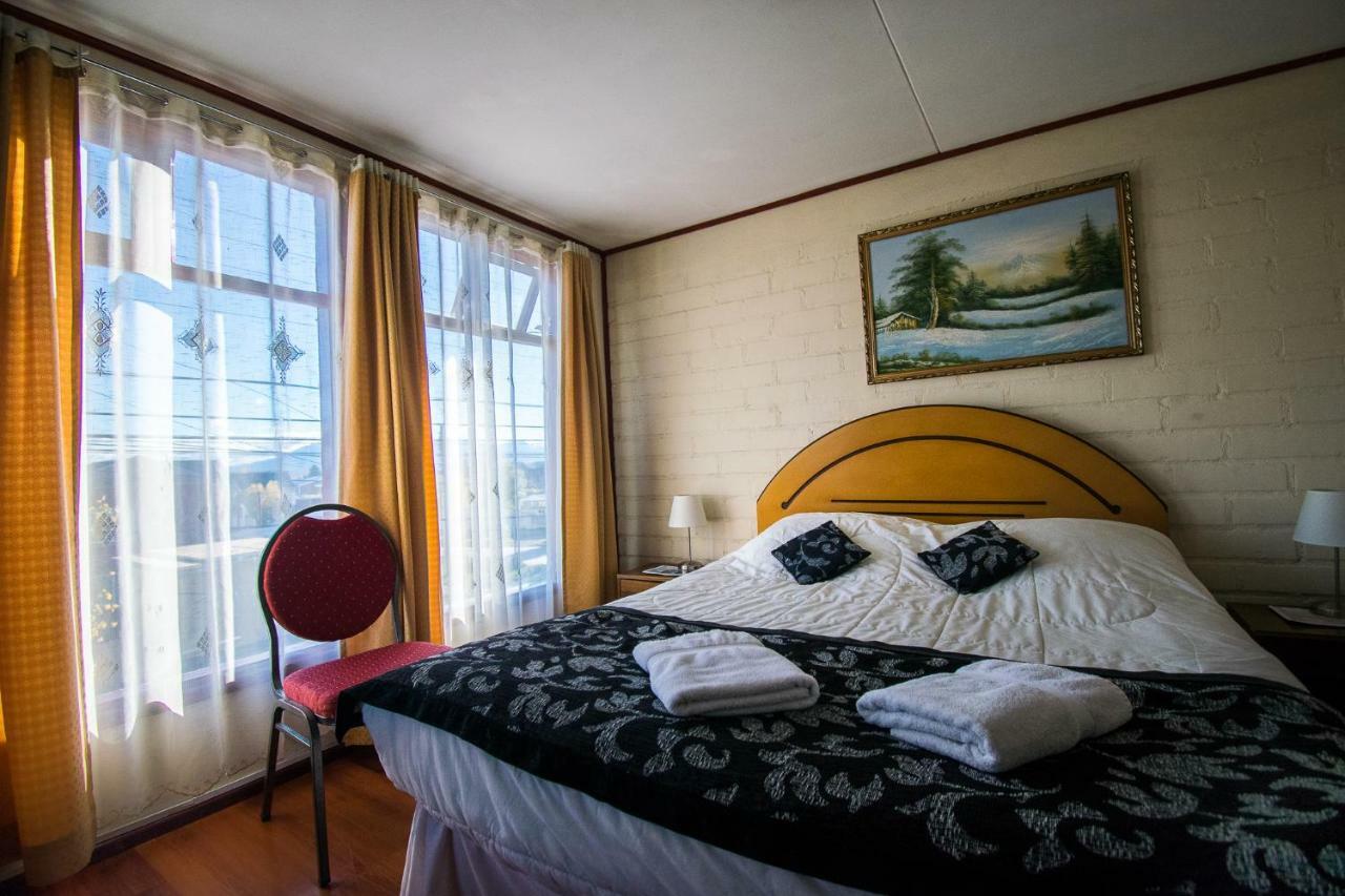 Hostal Alcazar Puerto Natales Extérieur photo