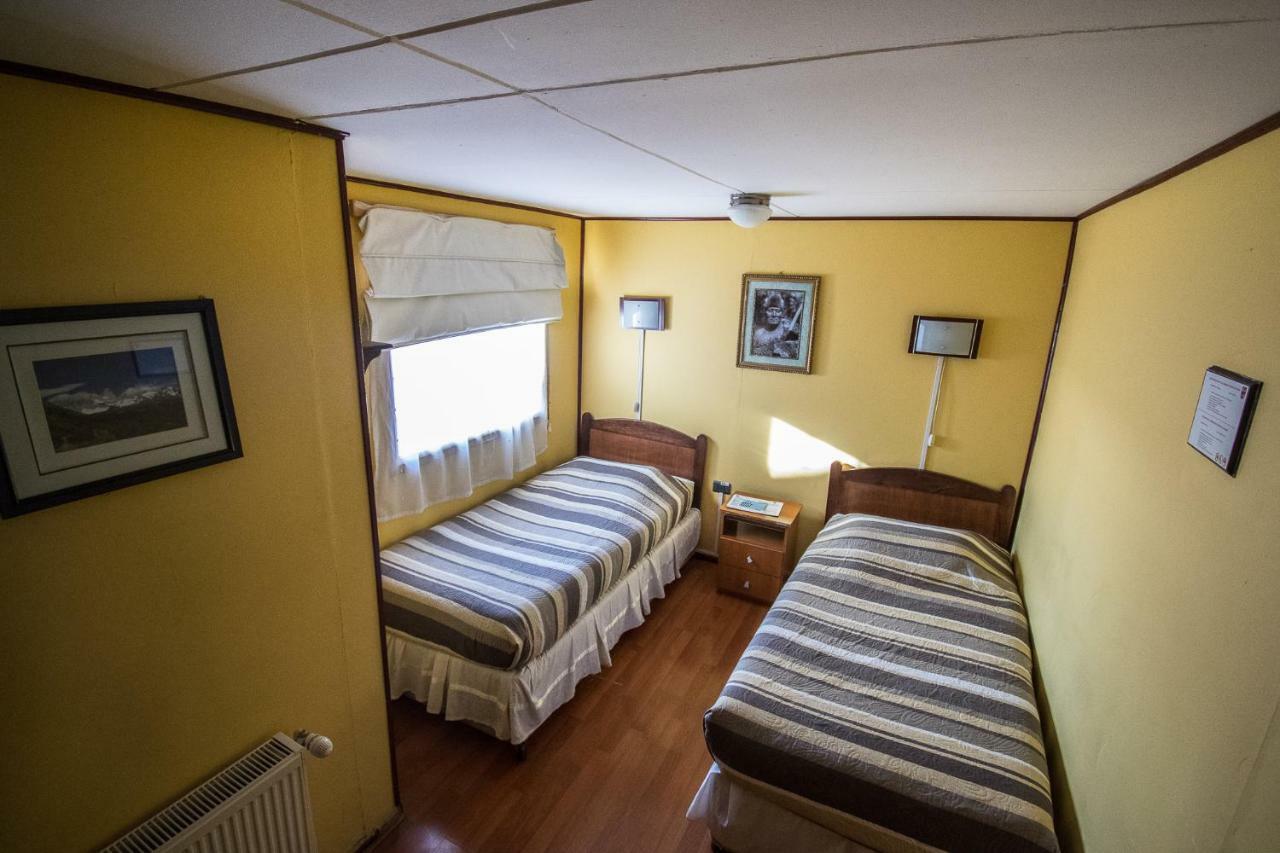 Hostal Alcazar Puerto Natales Extérieur photo